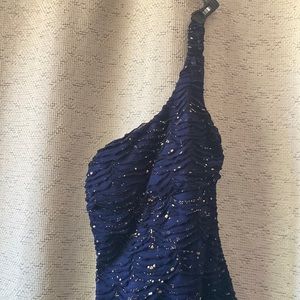 One shoulder navy blue with a hint of glitter . So so comfy !